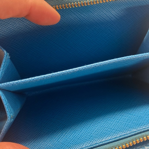 PRADA Wallet with Chain - Picture 8 of 15